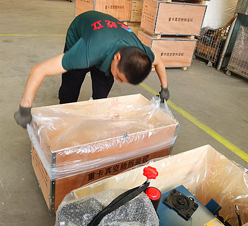 為什么要對拆胎機(jī)油缸活塞桿涂潤滑油