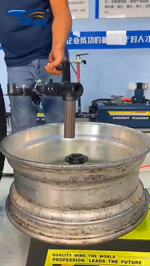 氣動(dòng)真空胎拆裝機(jī)