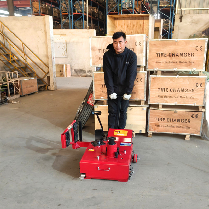 輪胎拆裝機(jī)扒胎為什么不能突然停止