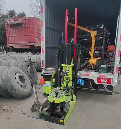 氣動(dòng)夾胎機(jī)