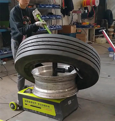 輪胎拆裝機